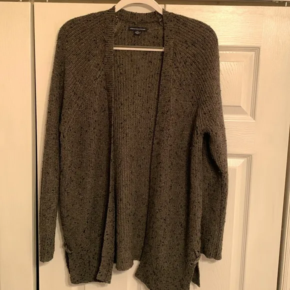 American Eagle, tweed cardigan with adorable side detail, size large, EUC