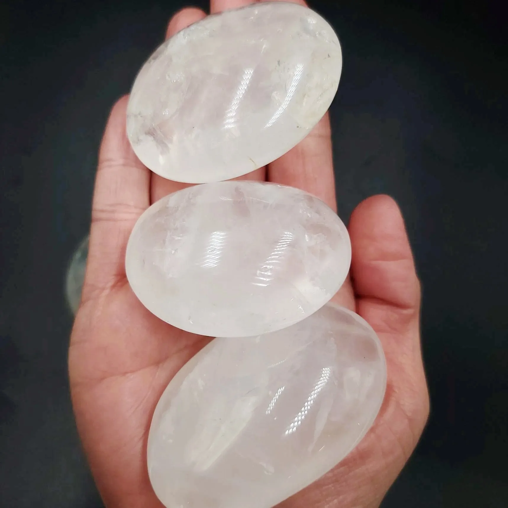Clear Quartz Palm Stone Gallet