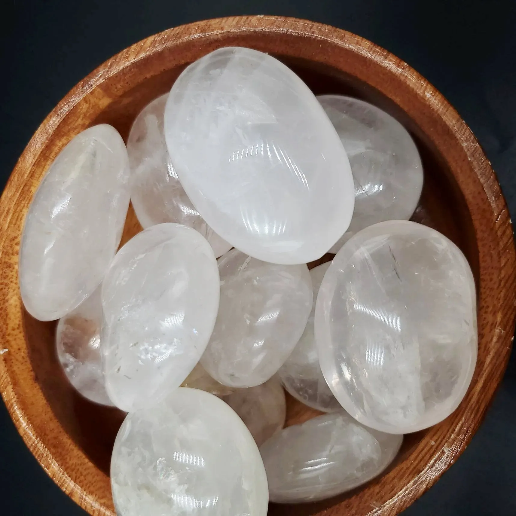 Clear Quartz Palm Stone Gallet