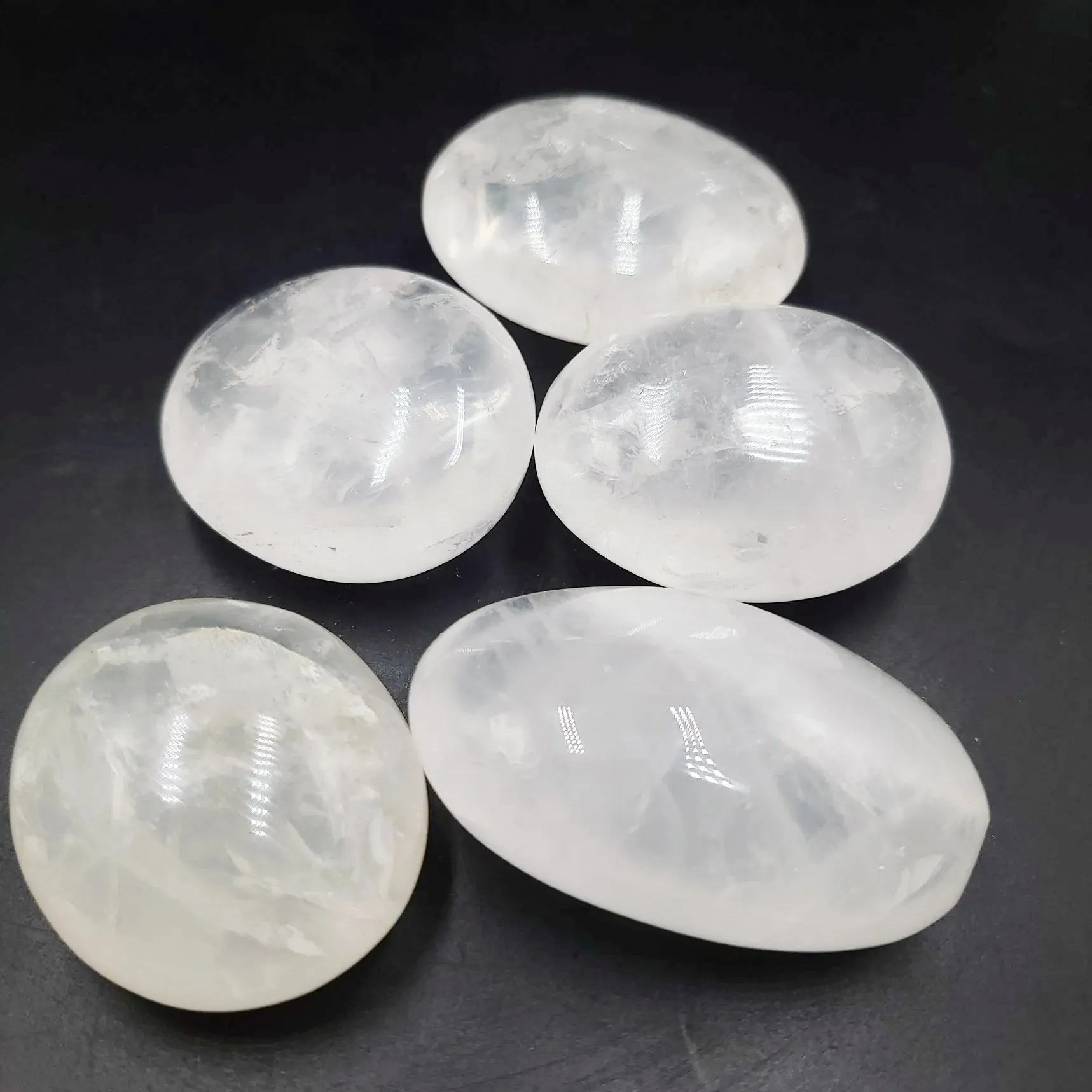 Clear Quartz Palm Stone Gallet
