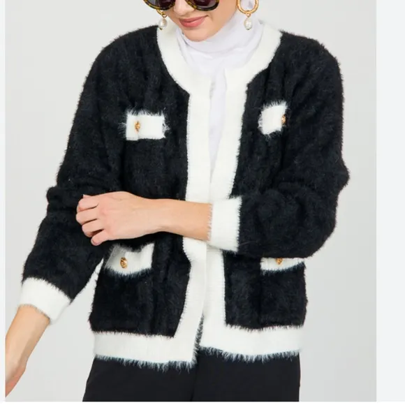 Cozy Fuzzy Black Color block Cardigan
