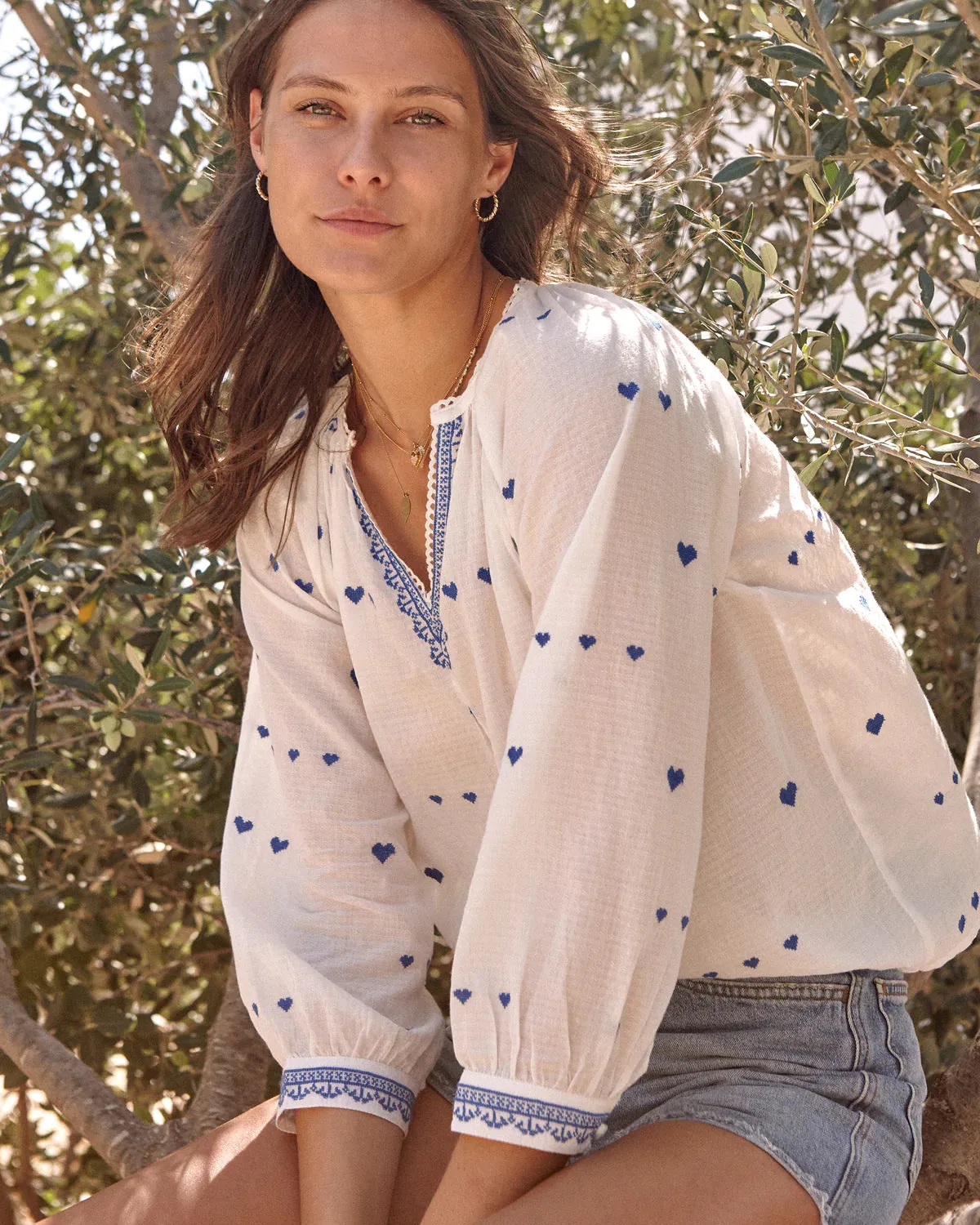 ELANI EMBROIDERED TOP