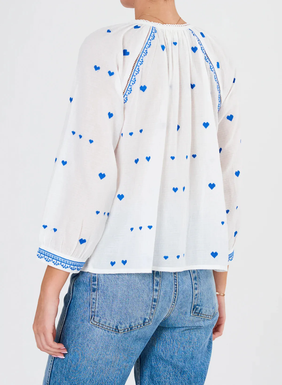 ELANI EMBROIDERED TOP