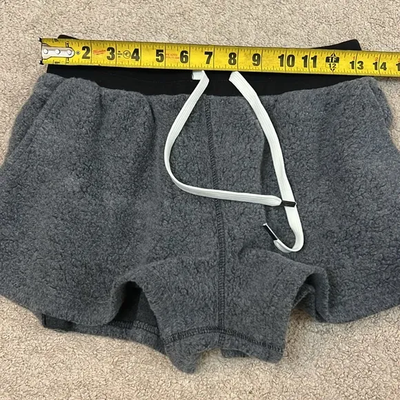 Feat BlanketBlend™ 4&quot; Shorts Fuzzy Cozy Gray Women's Shorts Size Small