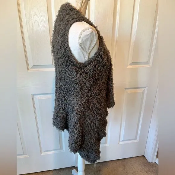 KENSIE | Gray Shaggy Waterfall Faux Fur Vest