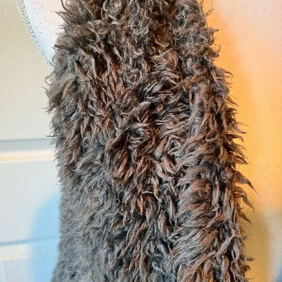 KENSIE | Gray Shaggy Waterfall Faux Fur Vest
