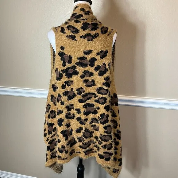 Leopard Cheetah Women SZ OS Poncho Jungle Fuzzy Knit Soft Wrap Cozy Cardigan U3