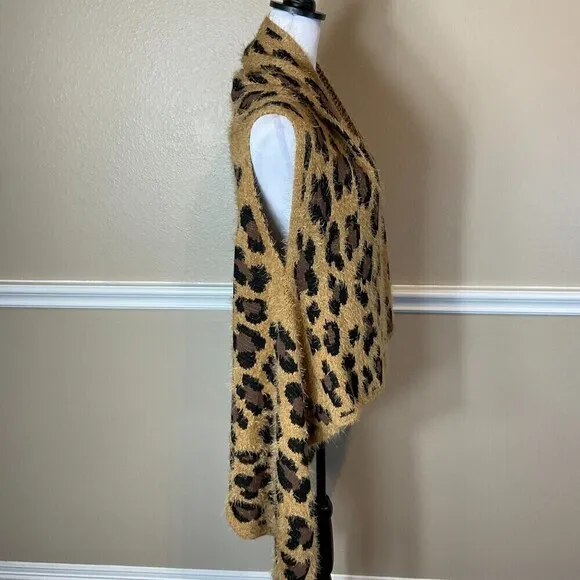 Leopard Cheetah Women SZ OS Poncho Jungle Fuzzy Knit Soft Wrap Cozy Cardigan U3