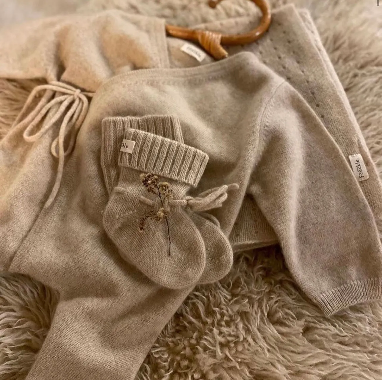 Marlow Premium Cashmere Booties (Apricot Beige)