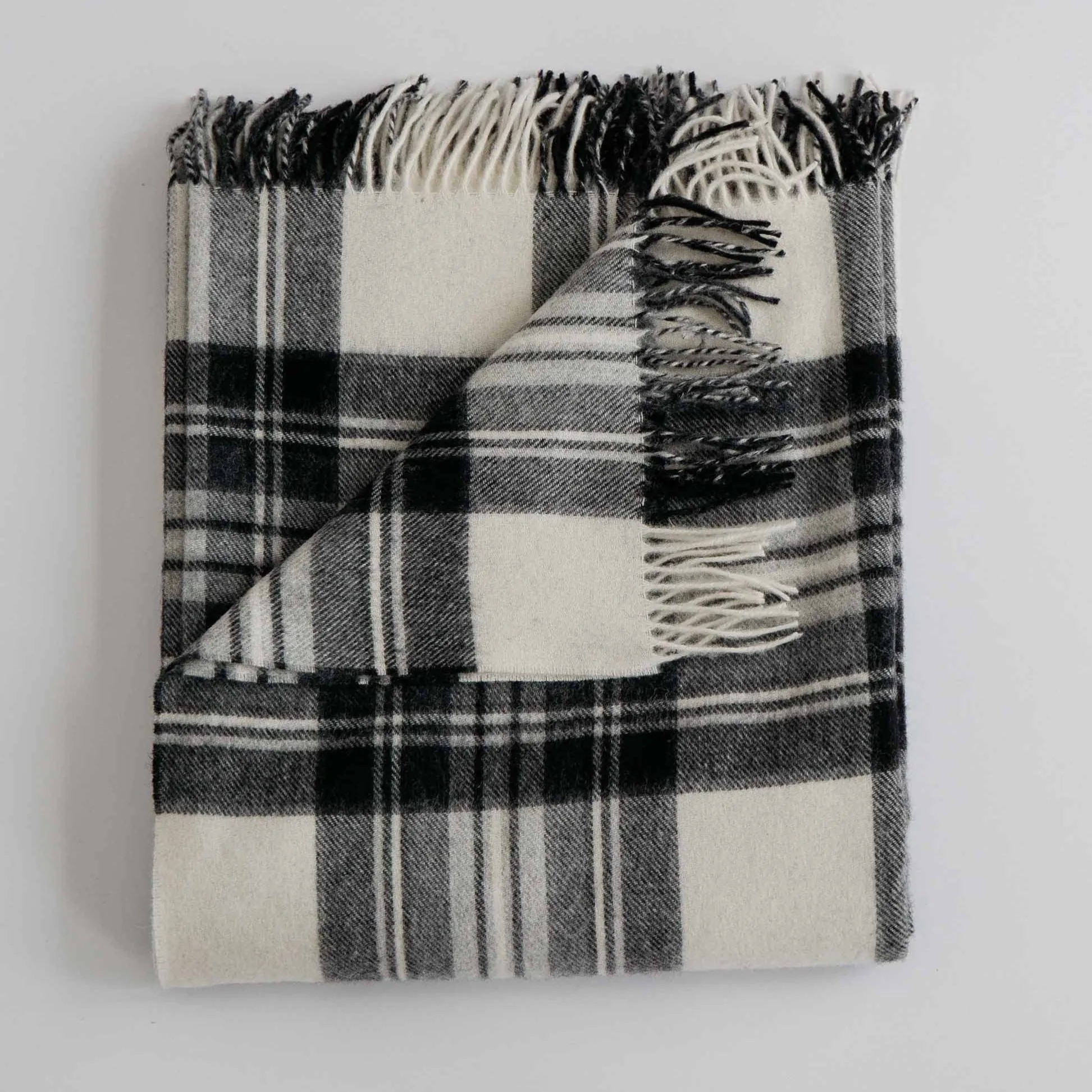 Merino Lambswool Throw |  Pearl   Coal Plaid