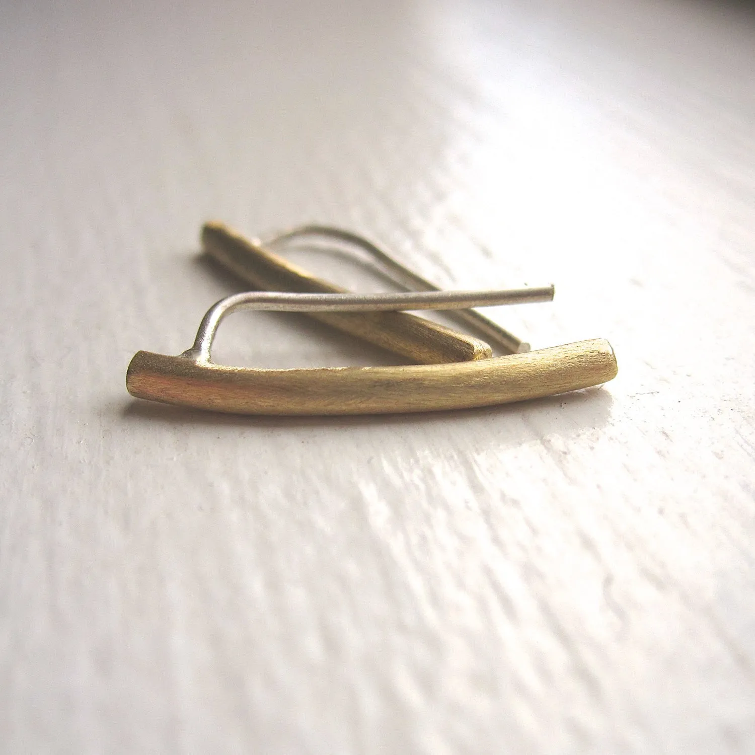 Minimalist and Stylish Hand-Made Round Ear Climber Earrings - 0134