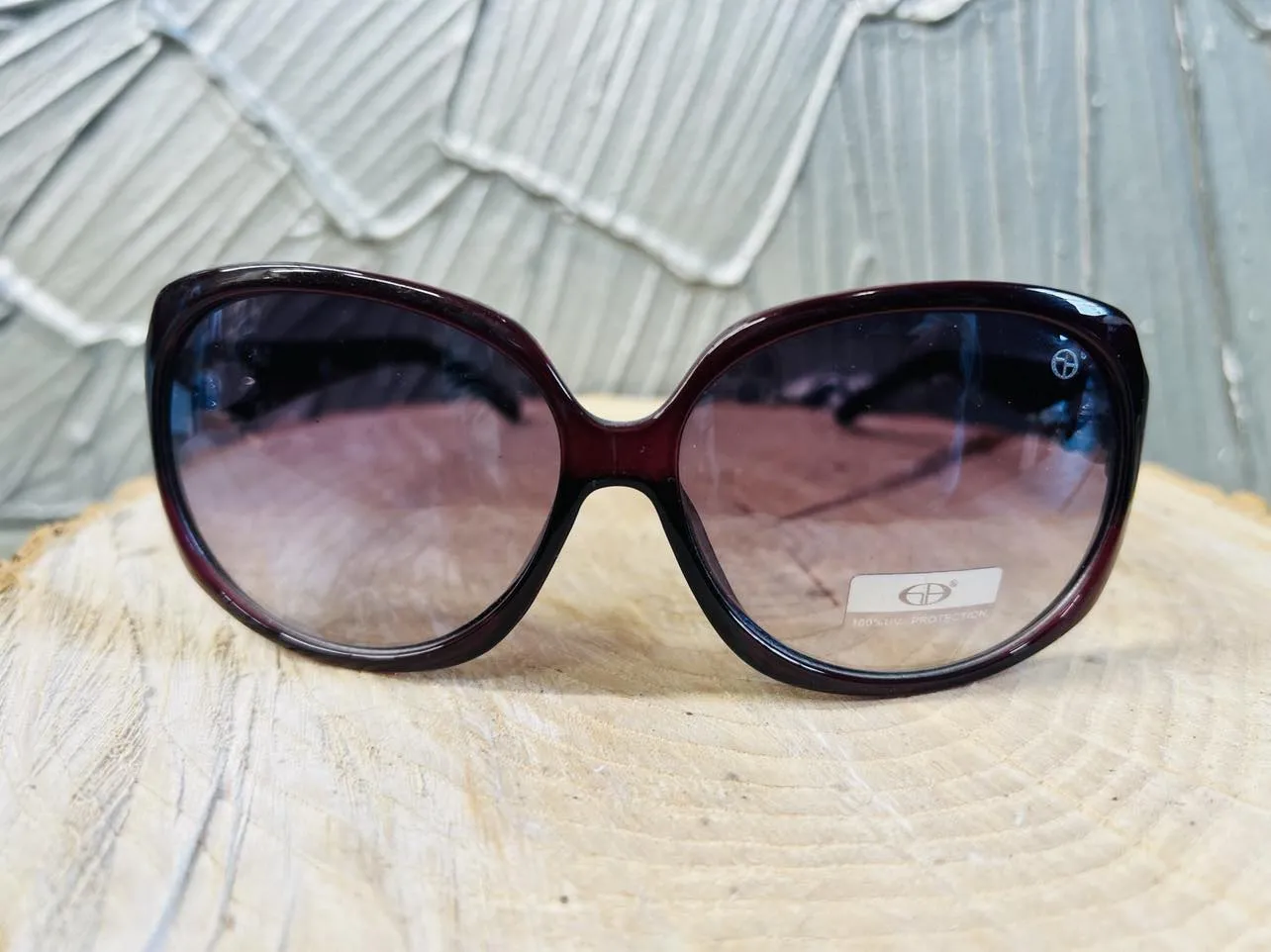 NEW Designer Rep. Sunglasses, 400 UV Protection! Stylish Plum Gradient Purple Lenses! 8211