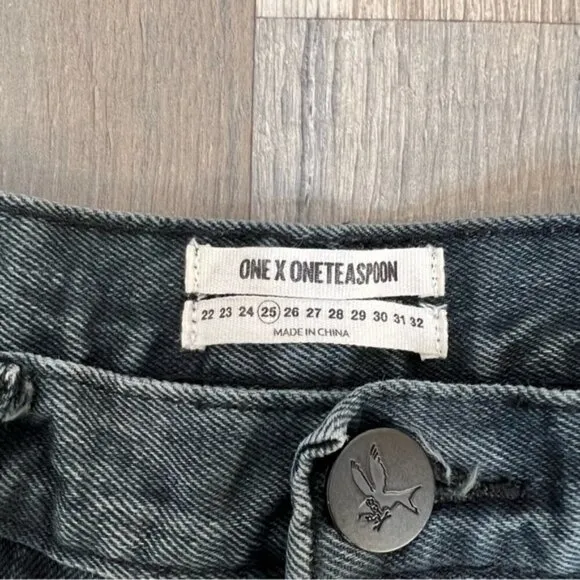❄️ONE Teaspoon Fox Black Distressed Awesome Baggies Jean