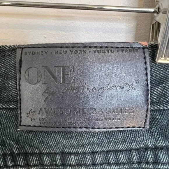 ❄️ONE Teaspoon Fox Black Distressed Awesome Baggies Jean