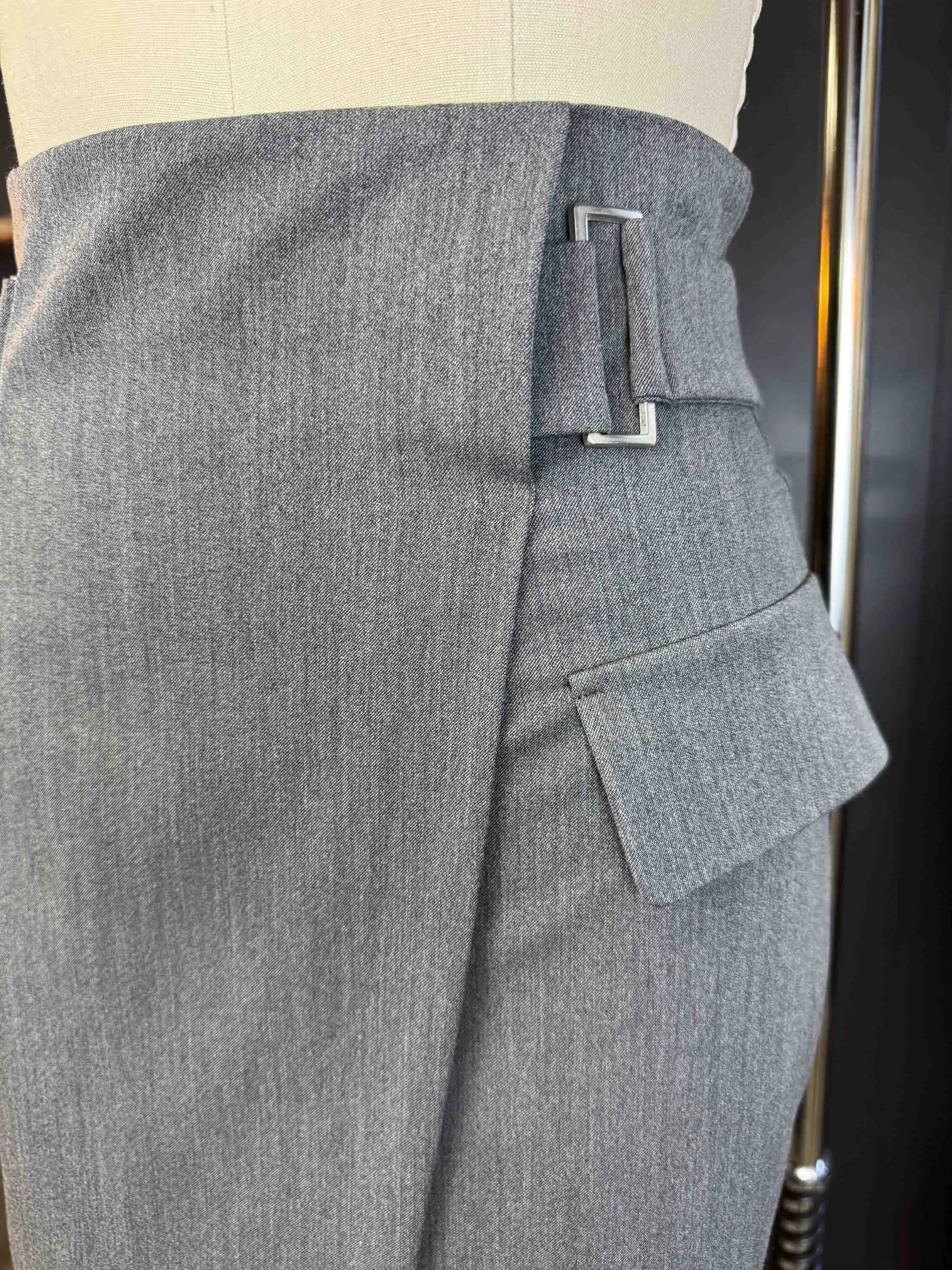 Pre loved Gray Pencil Skirt - Size S