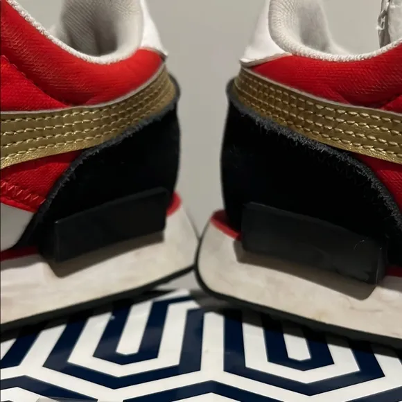 Puma “Future Rider” Varsity Red and Dhalia Gold Sneakers! 80s Vintage Retro