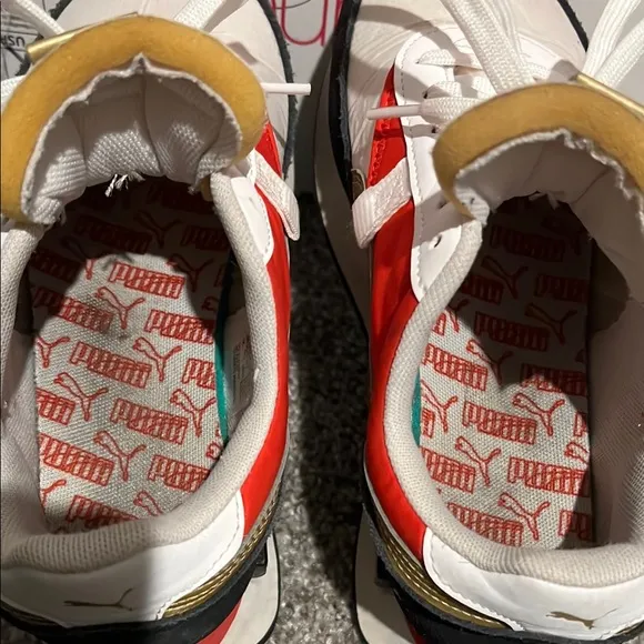 Puma “Future Rider” Varsity Red and Dhalia Gold Sneakers! 80s Vintage Retro