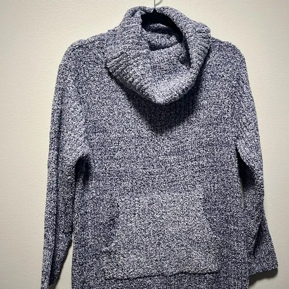 SOFTIES Marshmallow Slouch Turtleneck Lounger, Blue/Navy/White, Size S/M