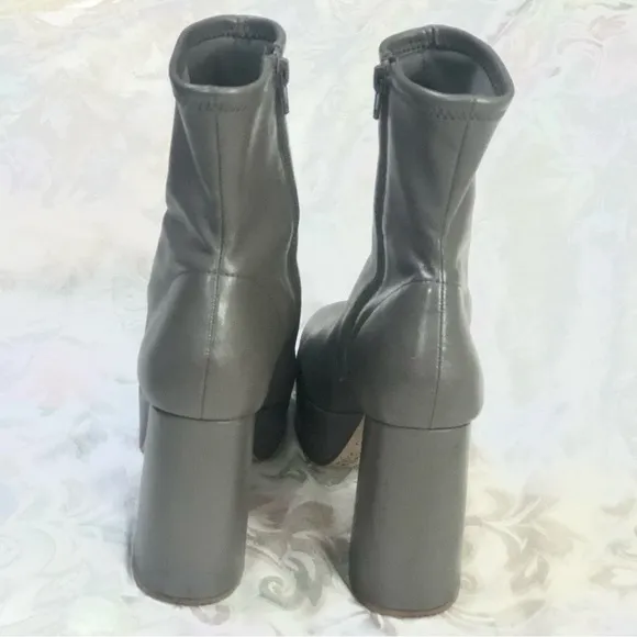Steve Madden Lilly Platform Zip Ankle Booties Dark Taupe size 8.5