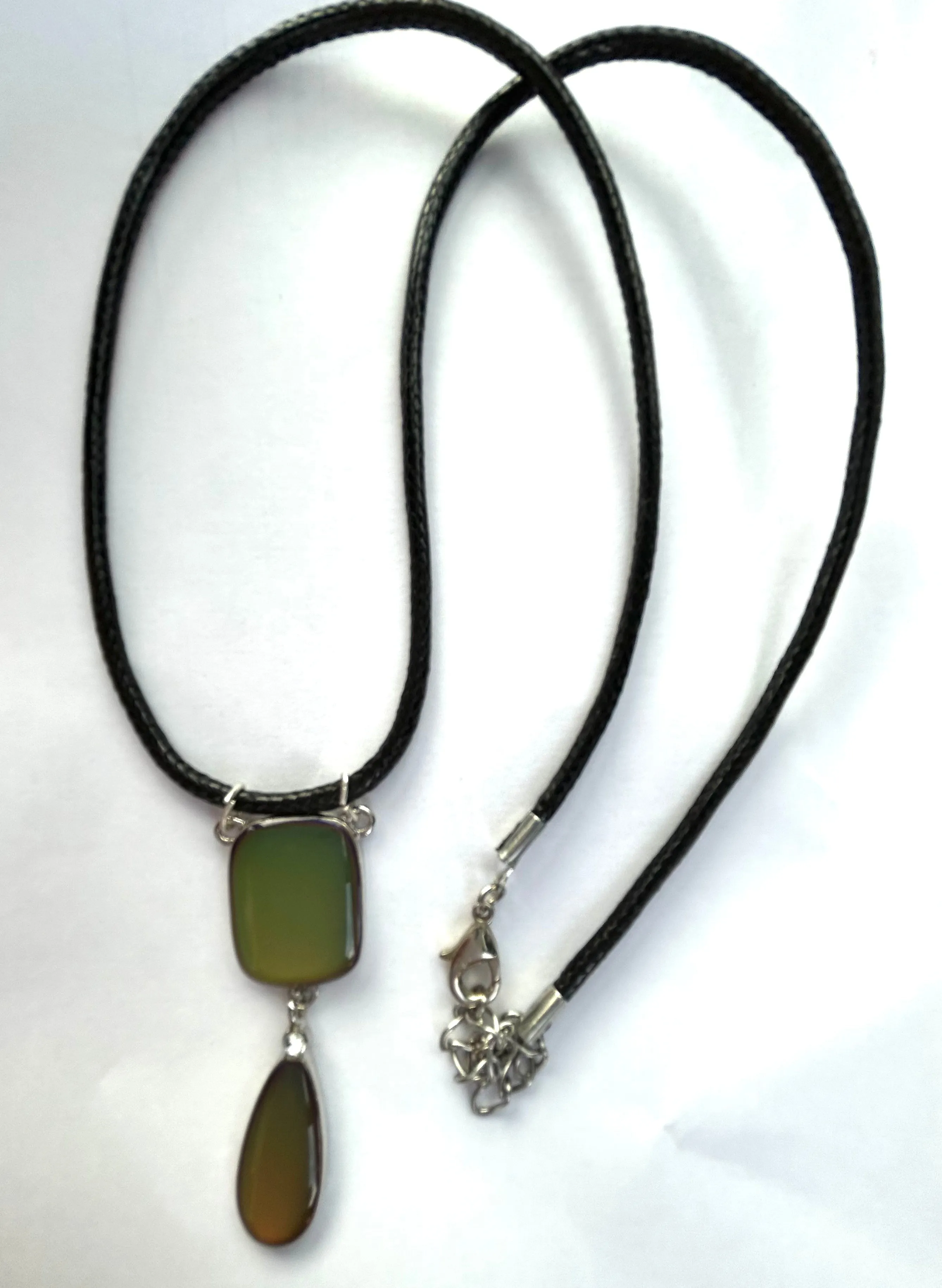 Stylish Mood Necklace with Multiple Mood Stones