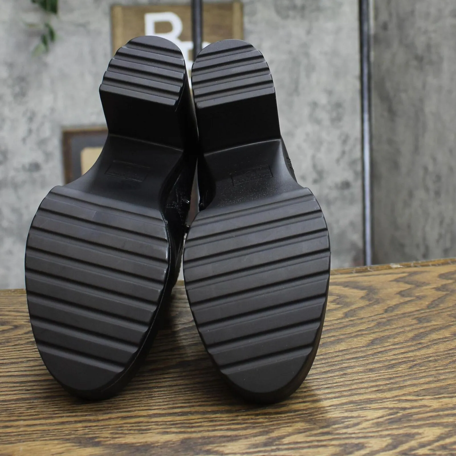 Sun   Stone Womens Kinsley Platform Booties 10014121100 Black 7M
