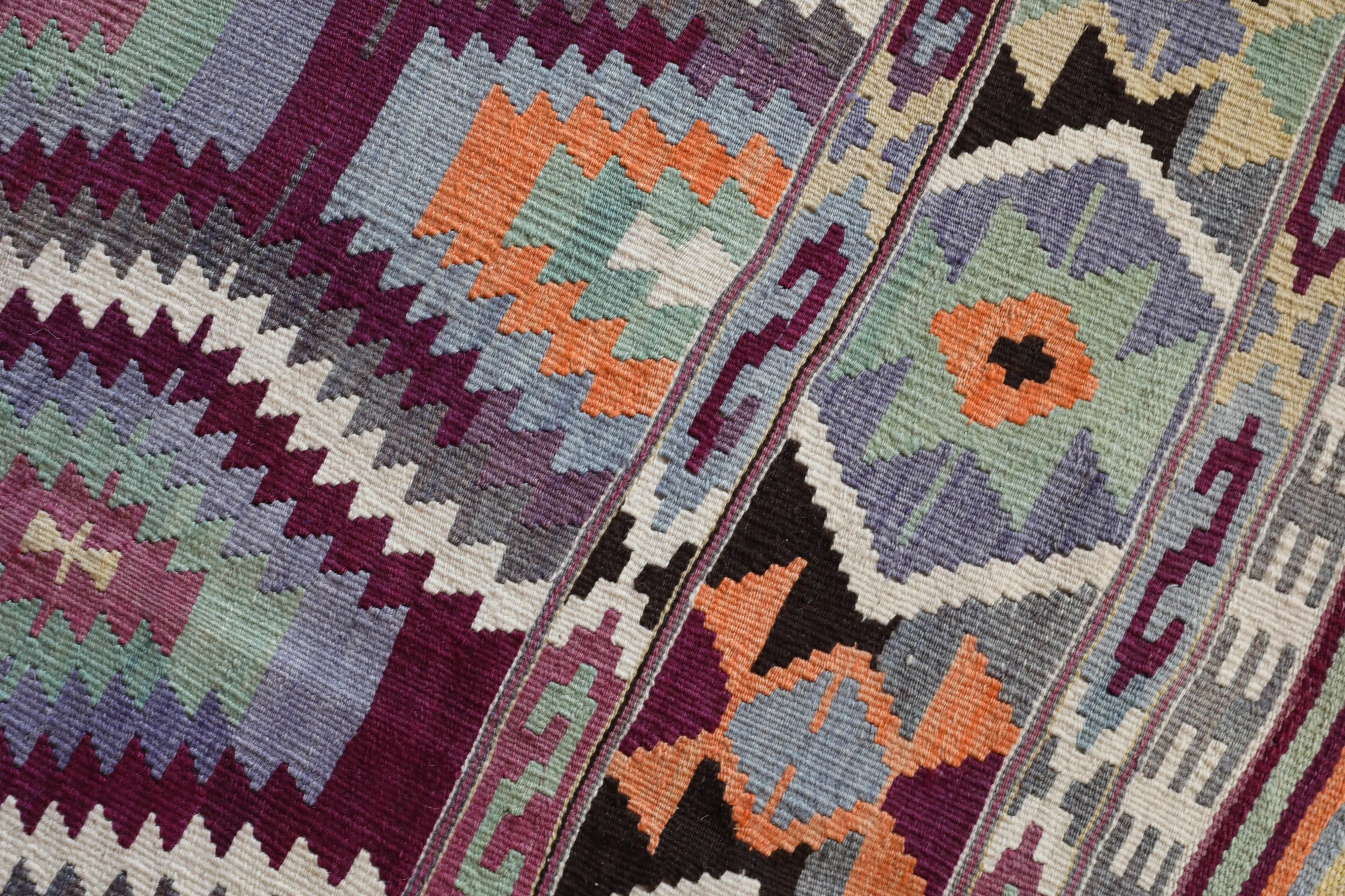 Vintage Antalya Barak Kilim Rug 5'9"x8'2"