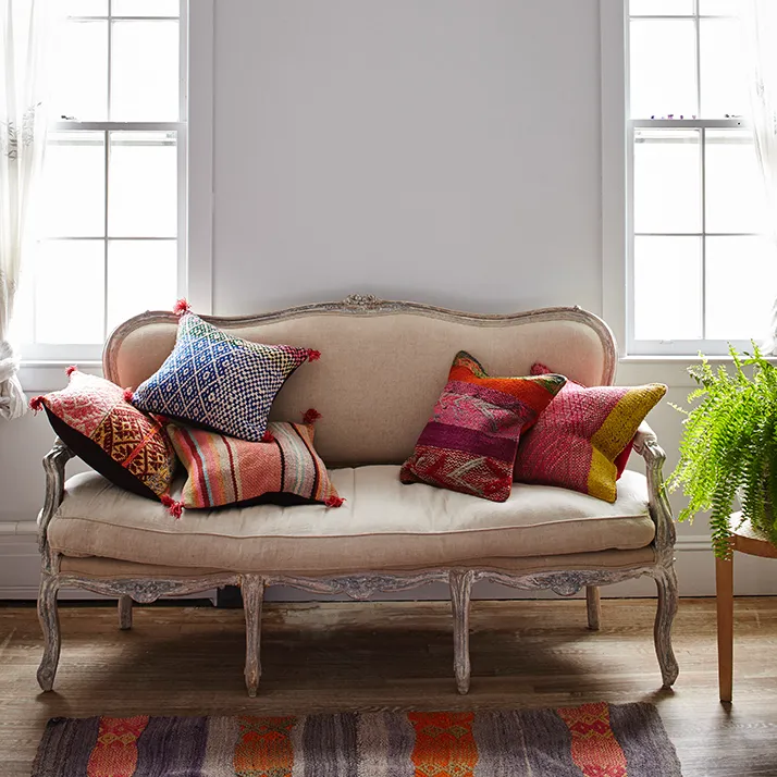 Woven Pillow 41